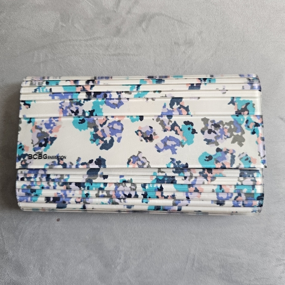 BCBG Resin colorful abstract clutch - Picture 5 of 9
